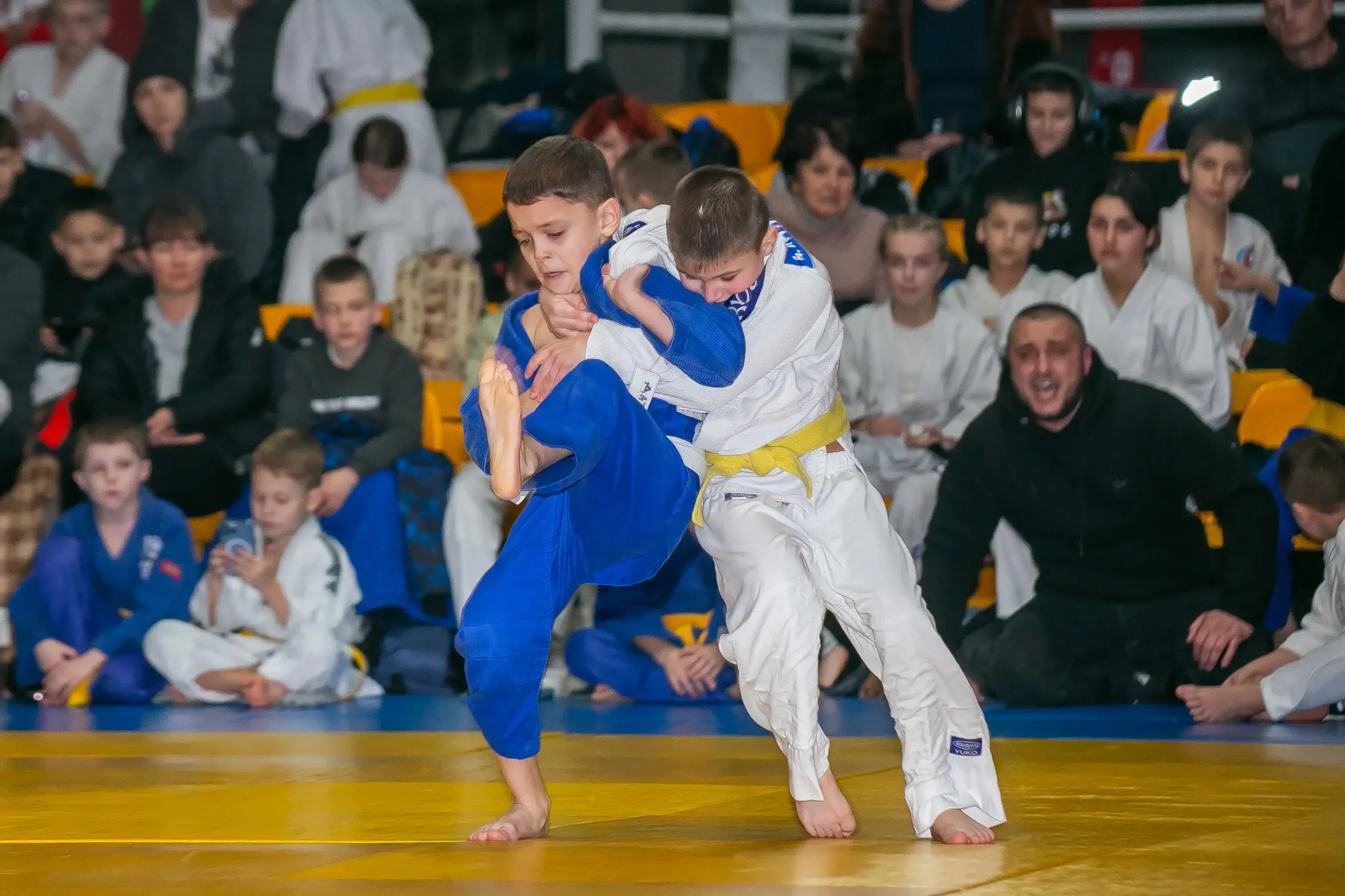 Батьки вболівають за юних спортсменів – дзюдо