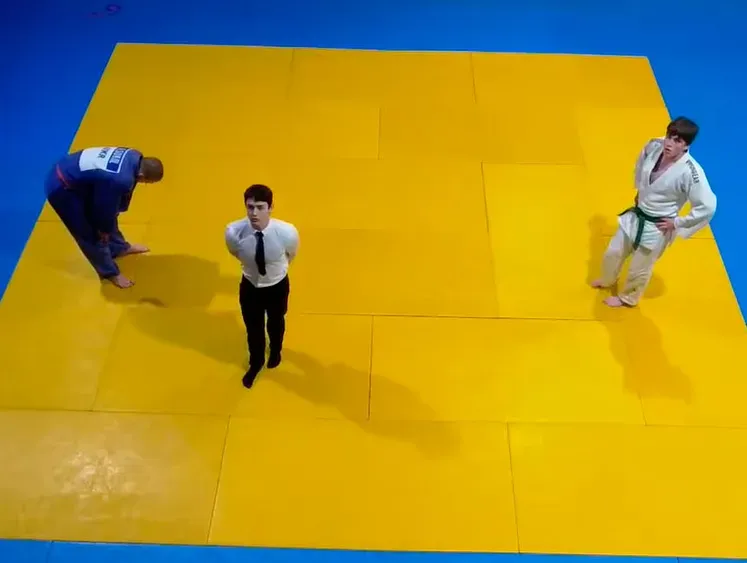 Боротьба у фінальному поєдинку