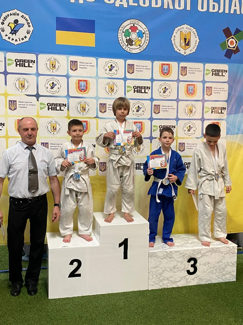 Призери Південна ліга дзюдо Тур-4 з медалями та дипломами